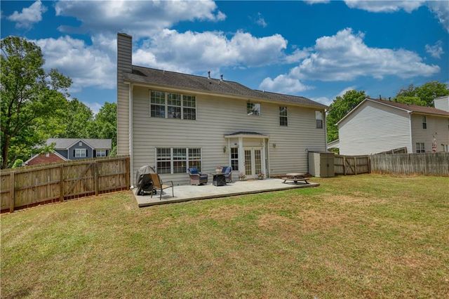 725 Beckenham Walk Dr, Dacula, GA 30019