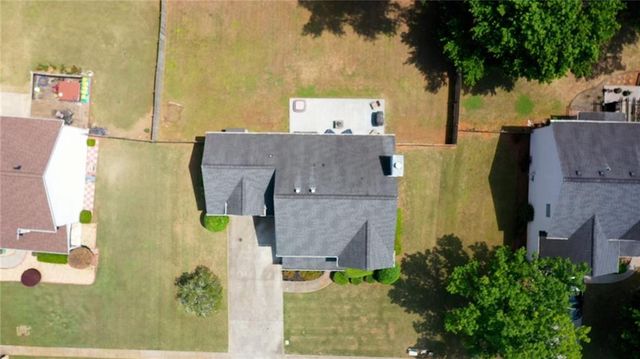 725 Beckenham Walk Dr, Dacula, GA 30019