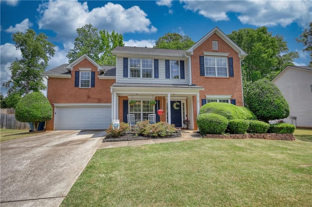 725 Beckenham Walk Dr, Dacula, GA 30019