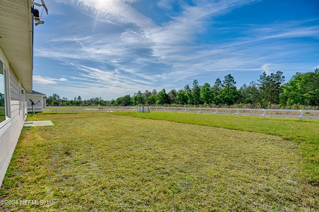 129 HARTFORD Street, Hawthorne, FL 32640