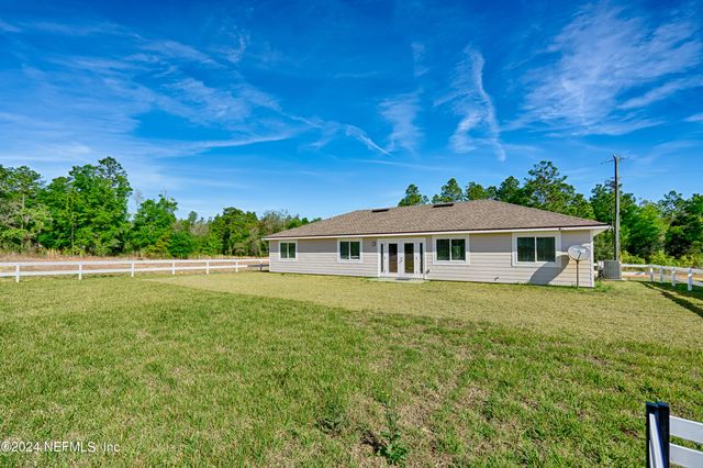 129 HARTFORD Street, Hawthorne, FL 32640