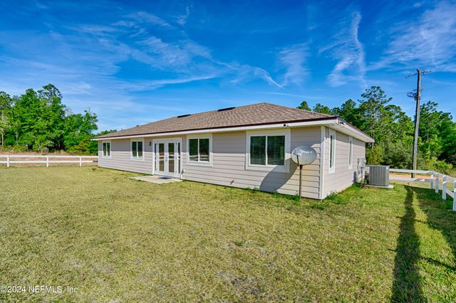 129 HARTFORD Street, Hawthorne, FL 32640