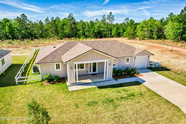 129 HARTFORD Street, Hawthorne, FL 32640