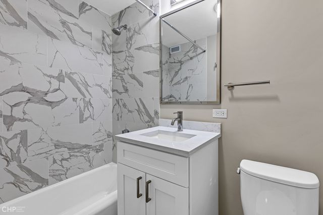 400 E Randolph Street 3428, Chicago, IL 60601