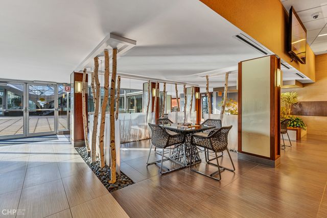 400 E Randolph Street 3428, Chicago, IL 60601