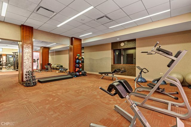 400 E Randolph Street 3428, Chicago, IL 60601