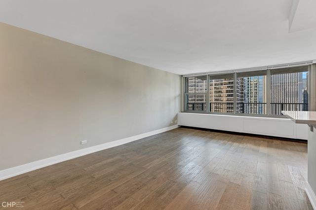 400 E Randolph Street 3428, Chicago, IL 60601