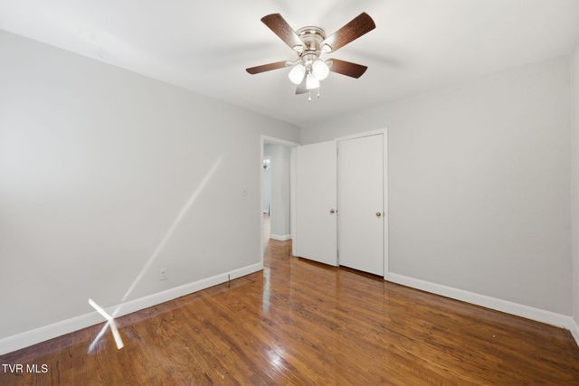 205 Pioneer Avenue, Johnson City, TN 37604