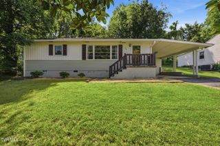 205 Pioneer Avenue, Johnson City, TN 37604