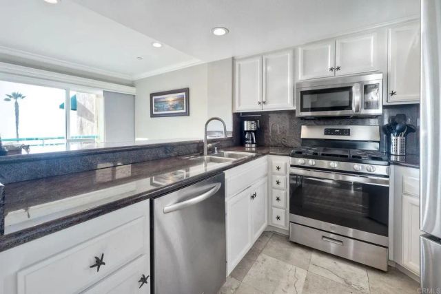 400 N The Strand 18, Oceanside, CA 92054