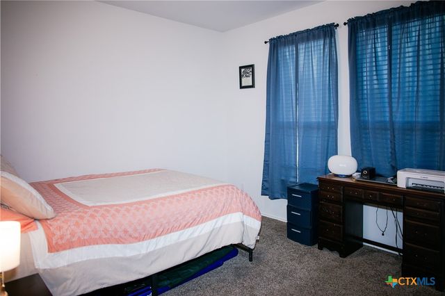 8915 Stonehollow Drive, Temple, TX 76502