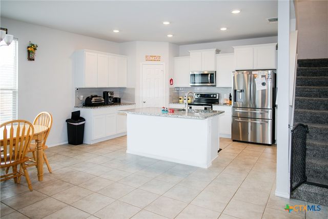 8915 Stonehollow Drive, Temple, TX 76502