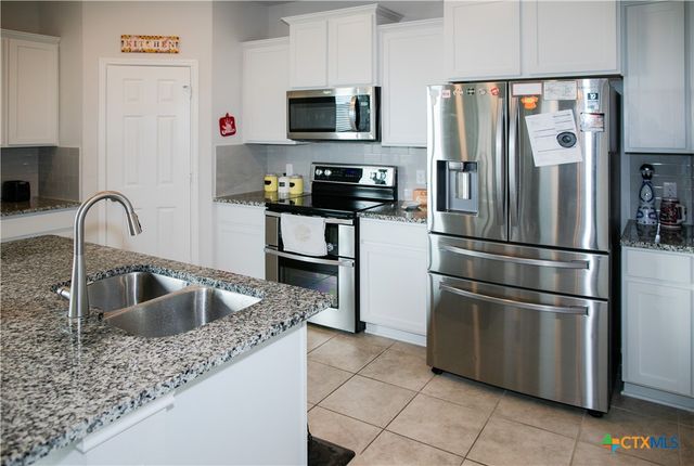 8915 Stonehollow Drive, Temple, TX 76502