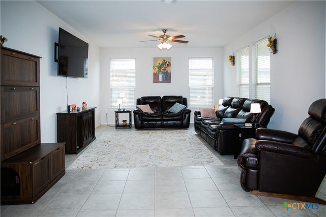 8915 Stonehollow Drive, Temple, TX 76502