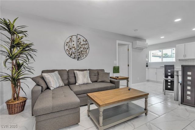 1780 Westwind Road, Las Vegas, NV 89146