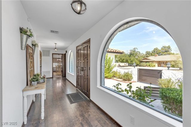 1780 Westwind Road, Las Vegas, NV 89146