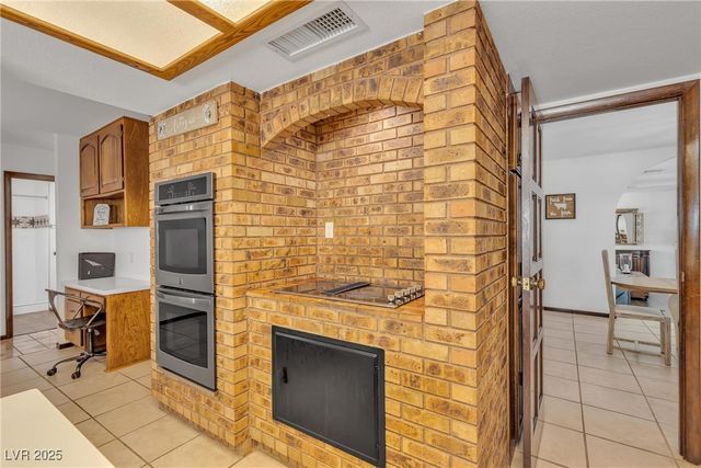 1780 Westwind Road, Las Vegas, NV 89146