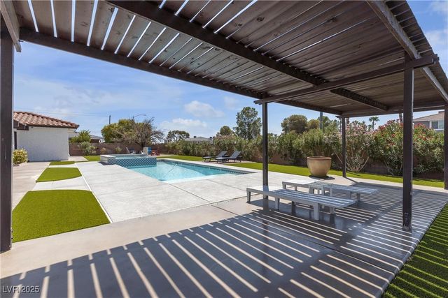 1780 Westwind Road, Las Vegas, NV 89146