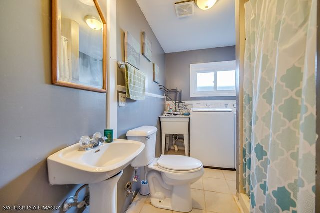 113 APRIL Lane, North Aurora, IL 60542