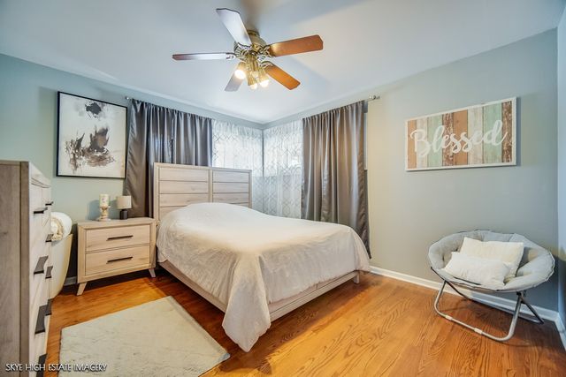 113 APRIL Lane, North Aurora, IL 60542