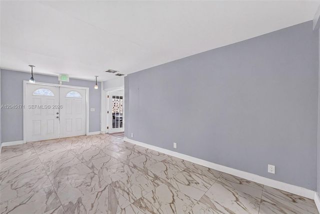 1805 N Dixie Highway, Fort Lauderdale, FL 33305
