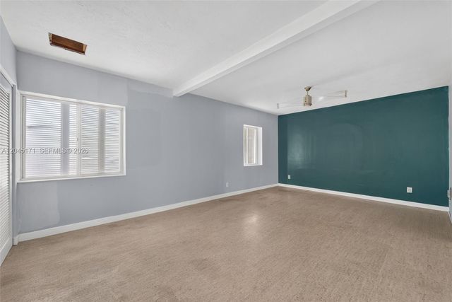 1805 N Dixie Highway, Fort Lauderdale, FL 33305