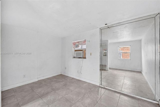 1805 N Dixie Highway, Fort Lauderdale, FL 33305