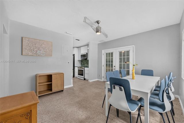 1805 N Dixie Highway, Fort Lauderdale, FL 33305