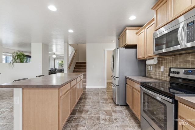 7919 E Toussand Dr., Nampa, ID 83687