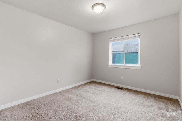 7919 E Toussand Dr., Nampa, ID 83687