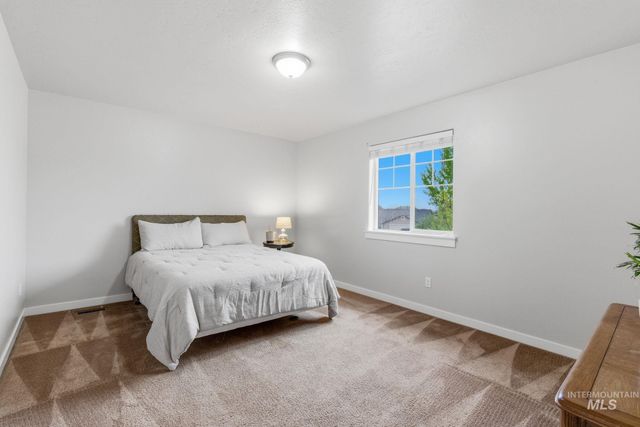 7919 E Toussand Dr., Nampa, ID 83687