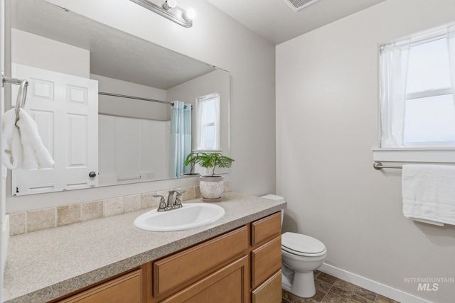 7919 E Toussand Dr., Nampa, ID 83687