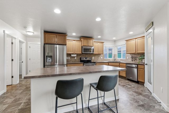 7919 E Toussand Dr., Nampa, ID 83687