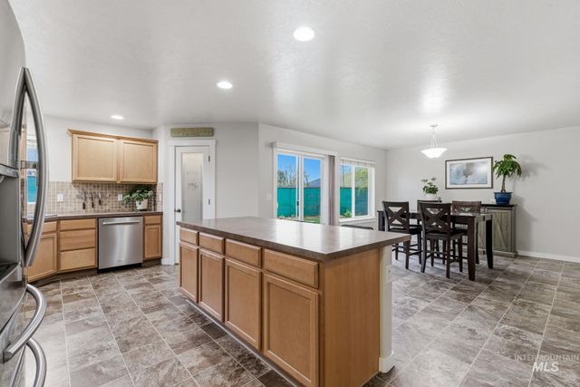 7919 E Toussand Dr., Nampa, ID 83687