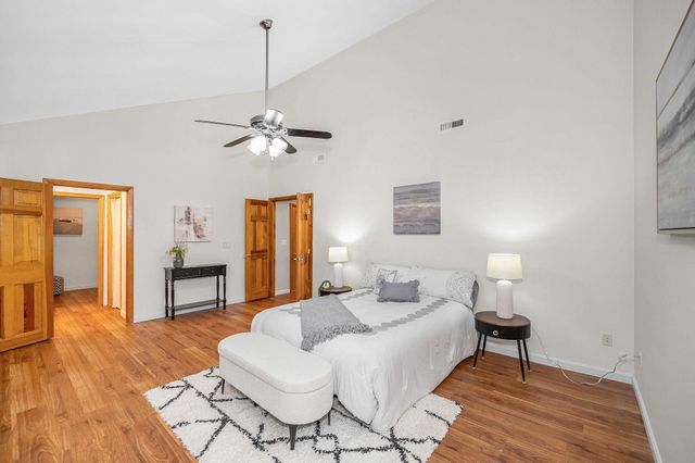 10 Shelly Drive, Pelham, NH 03076