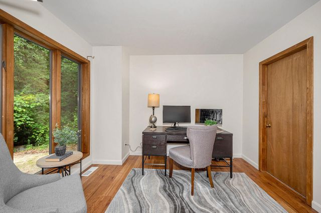 10 Shelly Drive, Pelham, NH 03076
