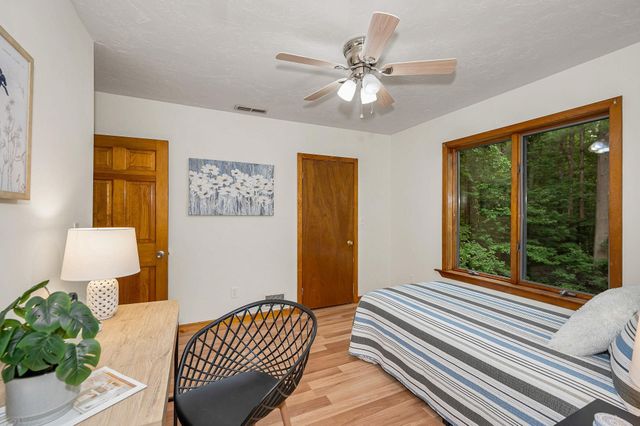 10 Shelly Drive, Pelham, NH 03076