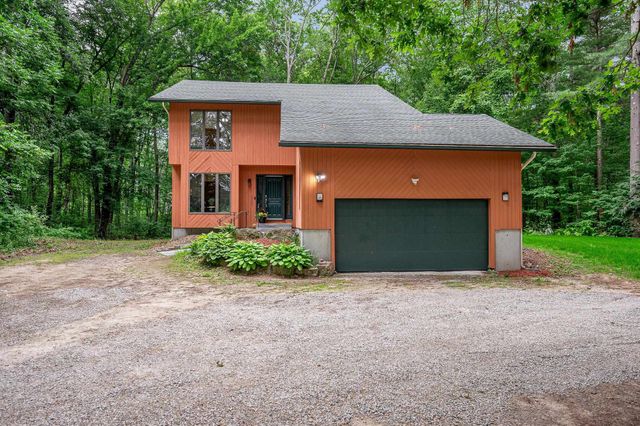 10 Shelly Drive, Pelham, NH 03076