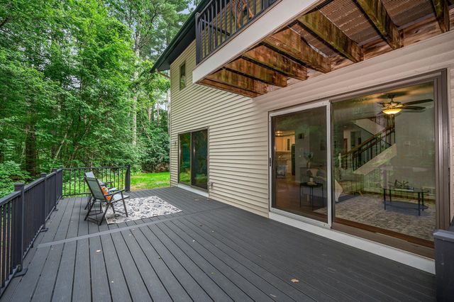 10 Shelly Drive, Pelham, NH 03076