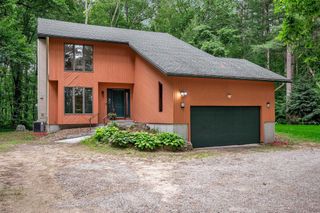 10 Shelly Drive, Pelham, NH 03076