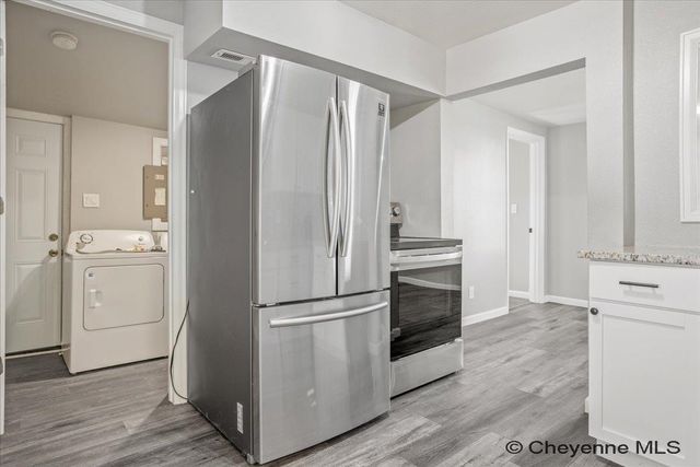 615 E 6TH ST, Cheyenne, WY 82007