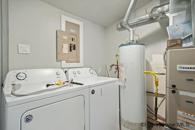 615 E 6TH ST, Cheyenne, WY 82007