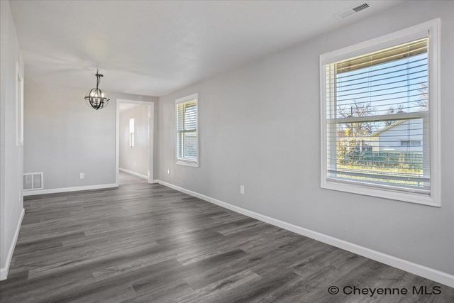 615 E 6TH ST, Cheyenne, WY 82007