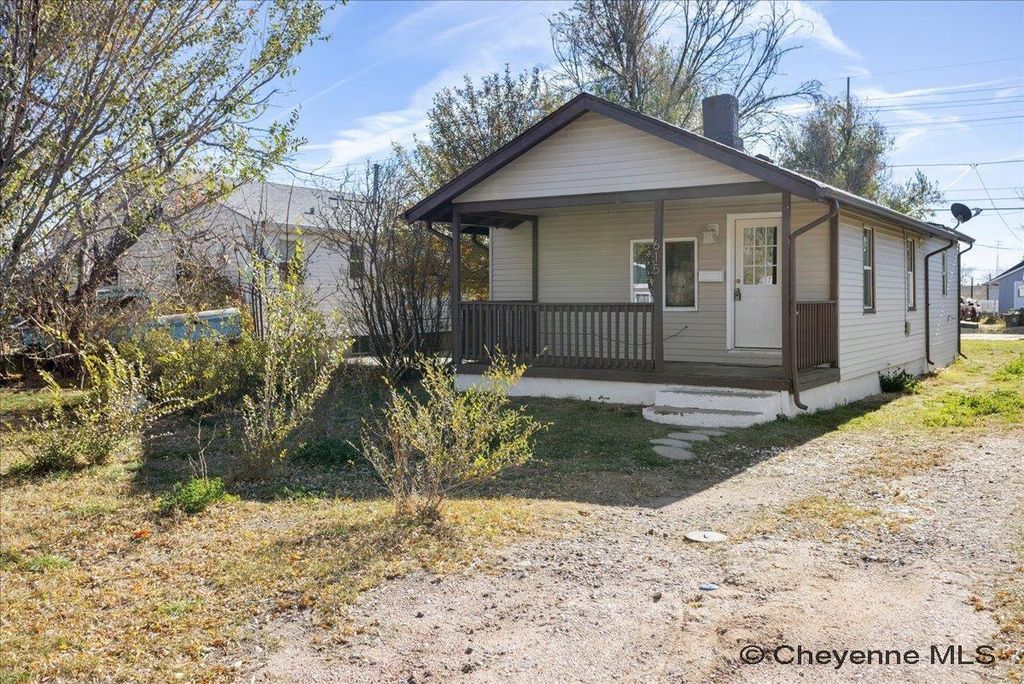 615 E 6TH ST, Cheyenne, WY 82007