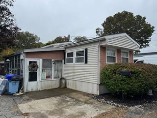 12 Lisa Drive, Taunton, MA 02780