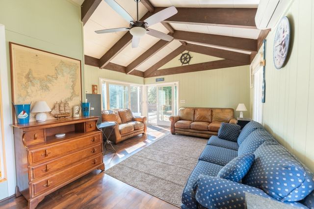 15 Hiller Ave, Fairhaven, MA 02719