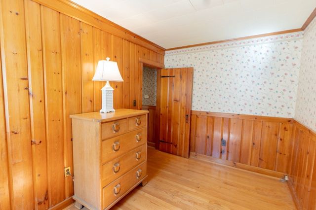 15 Hiller Ave, Fairhaven, MA 02719