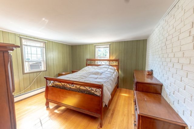 15 Hiller Ave, Fairhaven, MA 02719