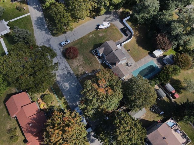 15 Hiller Ave, Fairhaven, MA 02719