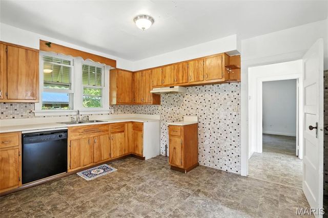 401 S Elm Avenue, Wright City, MO 63390